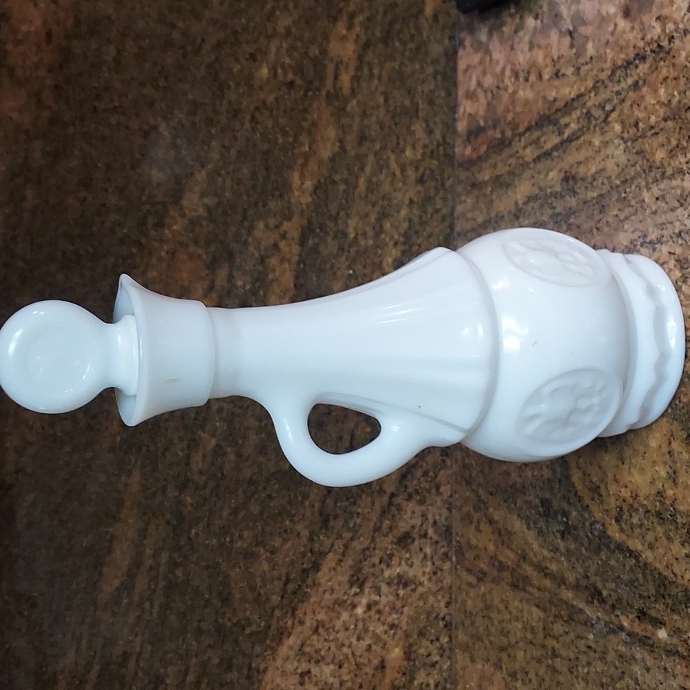 Wheaton Milk Glass Eagle Coin medallion Cruet,VINTAGE.